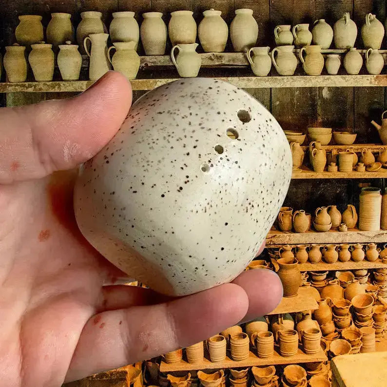 Handcrafted Ceramic Herb Separator – Elegant Kitchen Essential