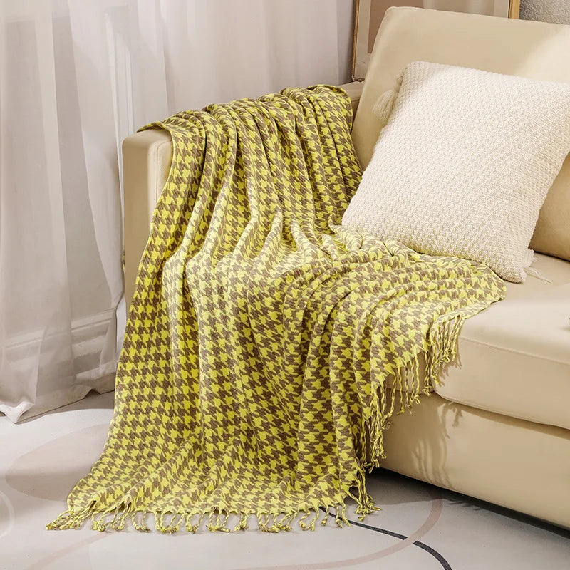 Chic Knit Throw Blanket with Geometric Design and Tassels
