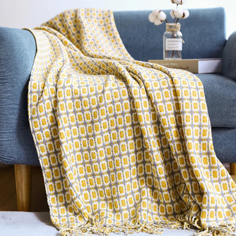 Chic Knit Throw Blanket with Geometric Design and Tassels