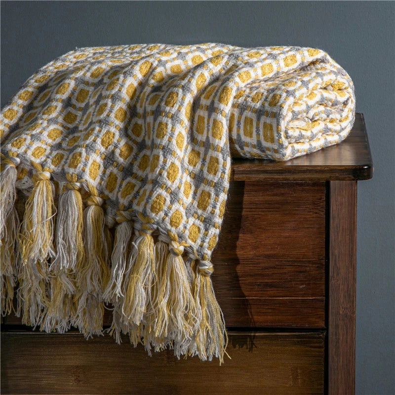 Chic Knit Throw Blanket with Geometric Design and Tassels