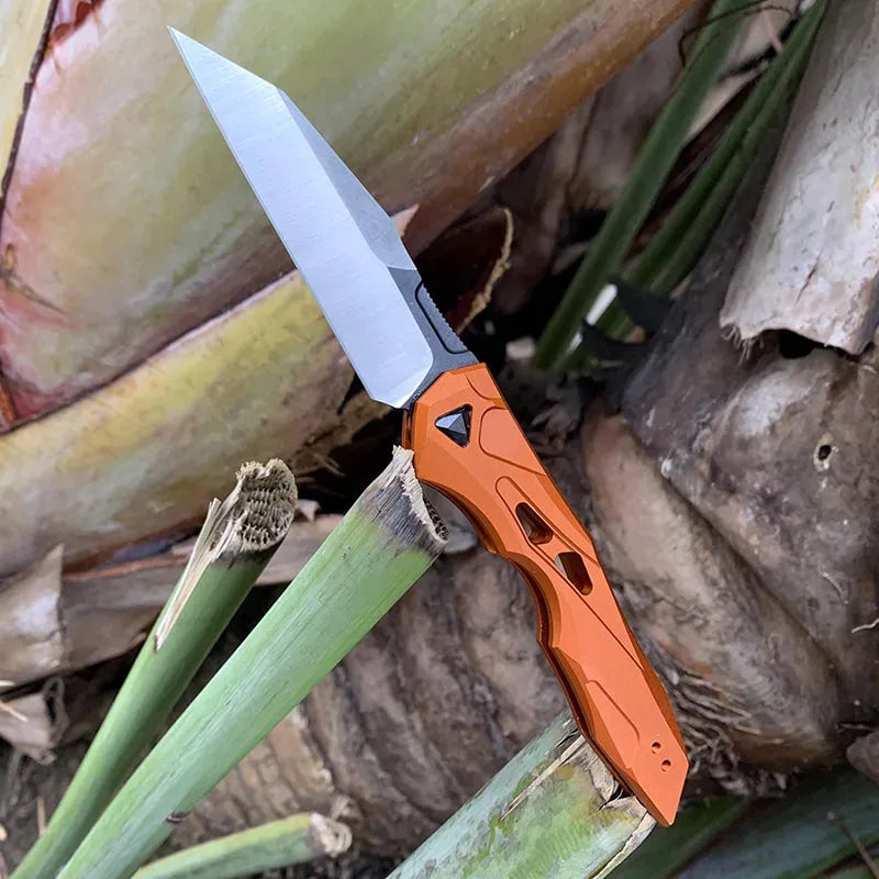 AdventureReady | Versatile Utility Tool with Precision Blade