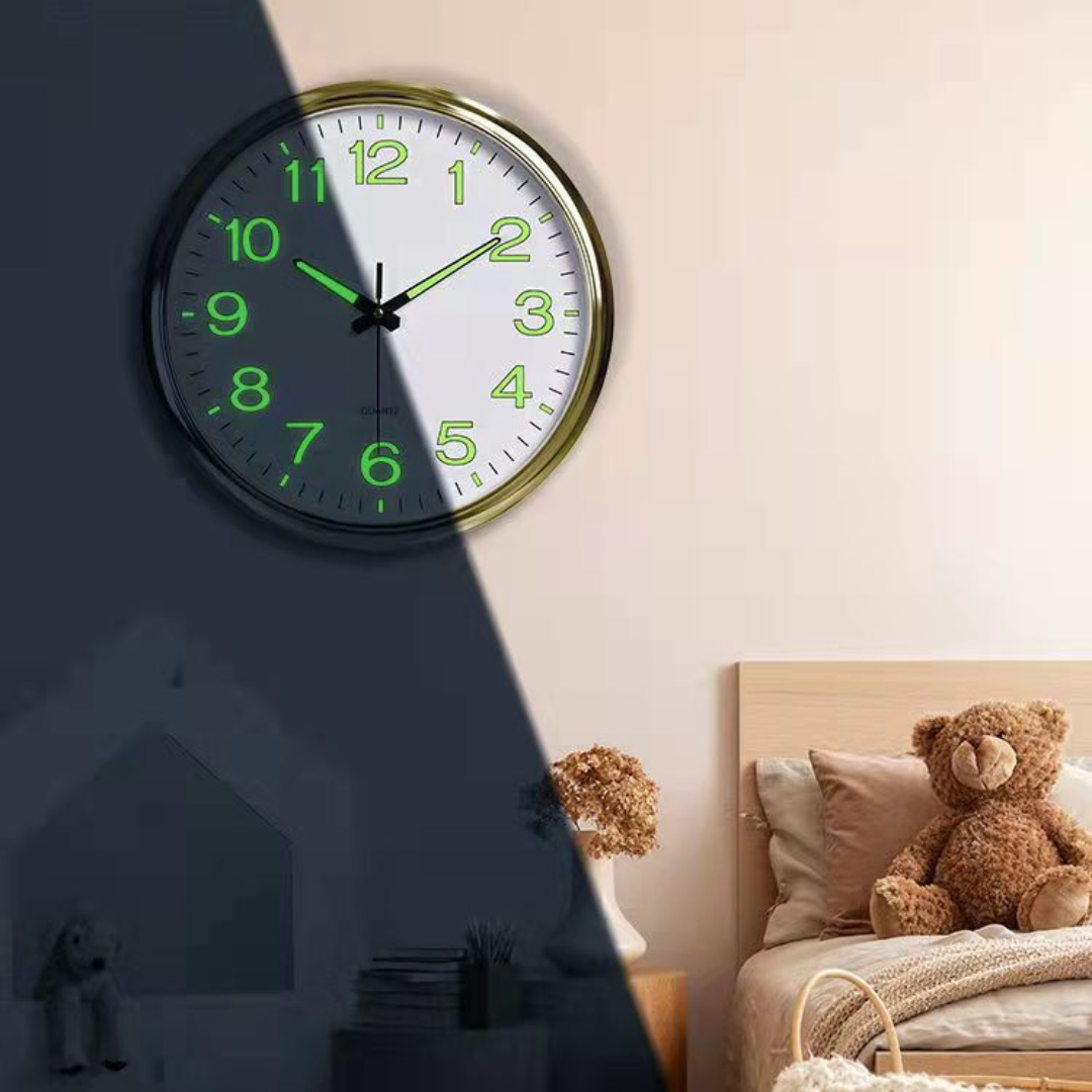 Stylish Metal Frame Analog Wall Clock with Luminous Features