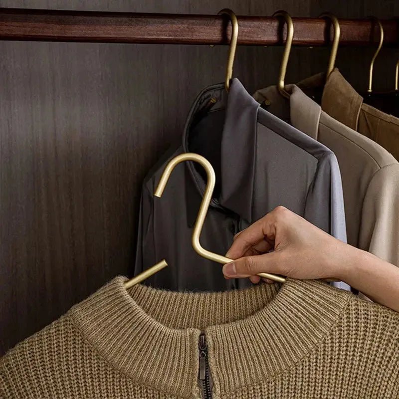 Non-Slip Premium Garment Hangers for Delicate Clothing