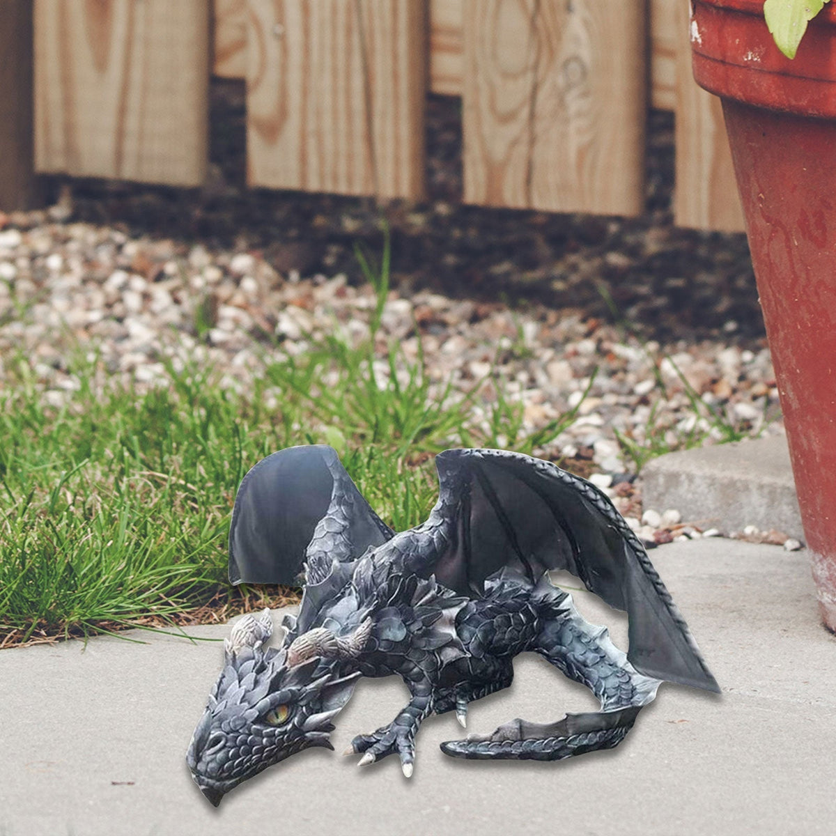 Majestic Dragon Guardian Sculpture: Enchanting Outdoor Accent