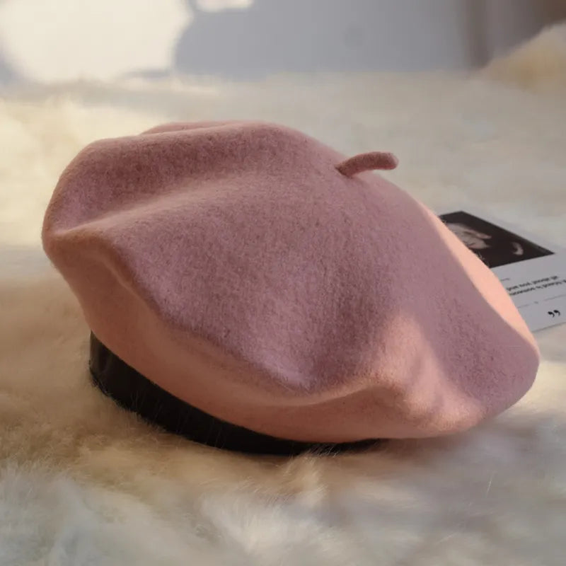 Chic Wool Beret | Cozy Winter Hat with Flexible Fit