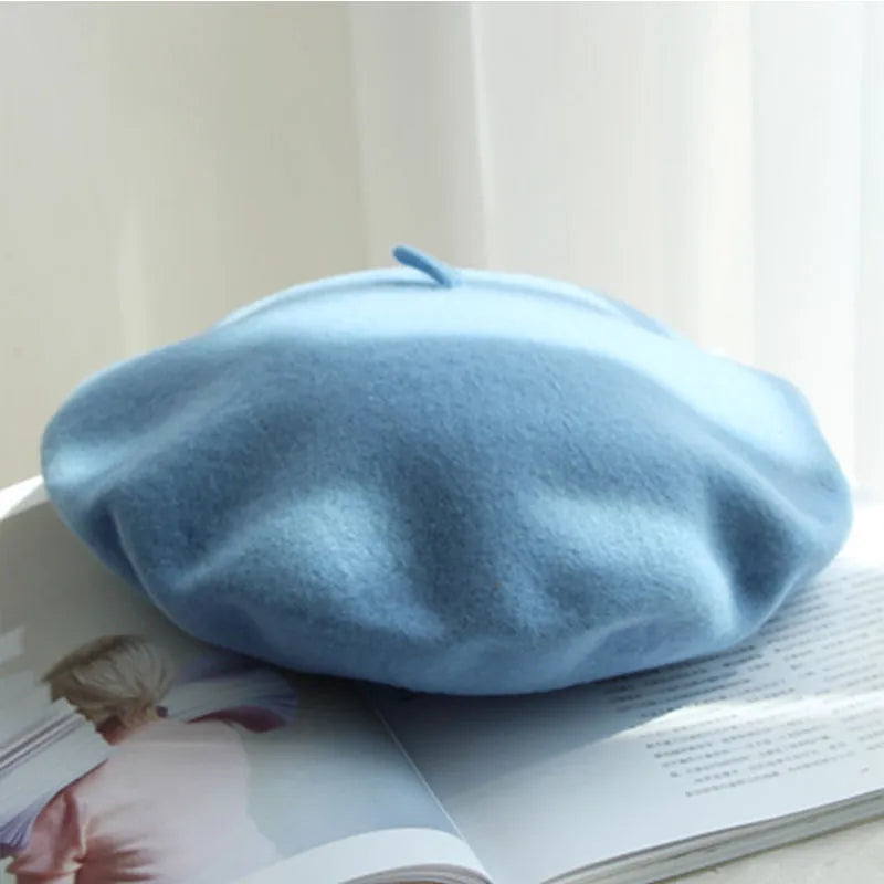 Chic Wool Beret | Cozy Winter Hat with Flexible Fit