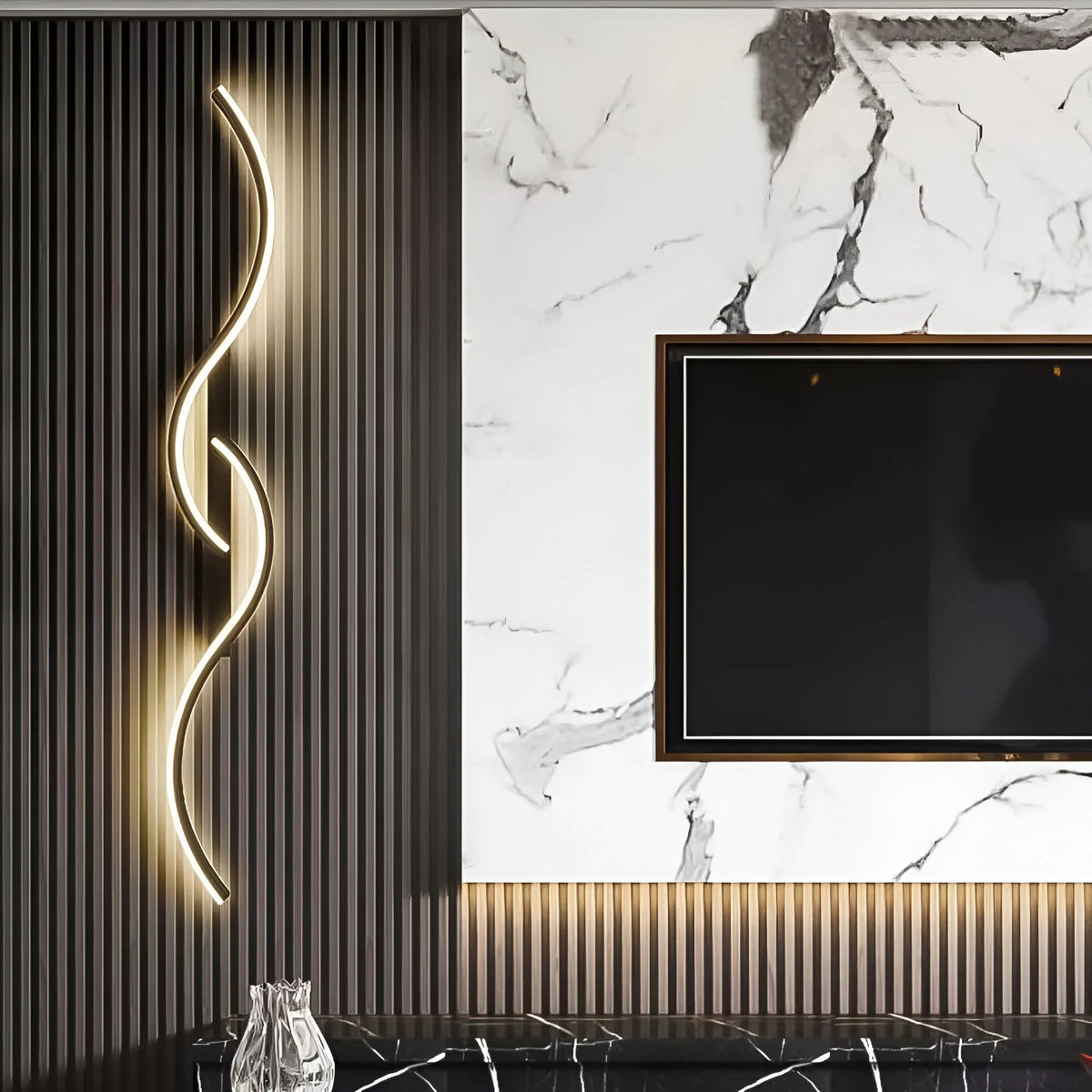 Sleek Curved Wall Lamp with Energy-Saving LED Technology