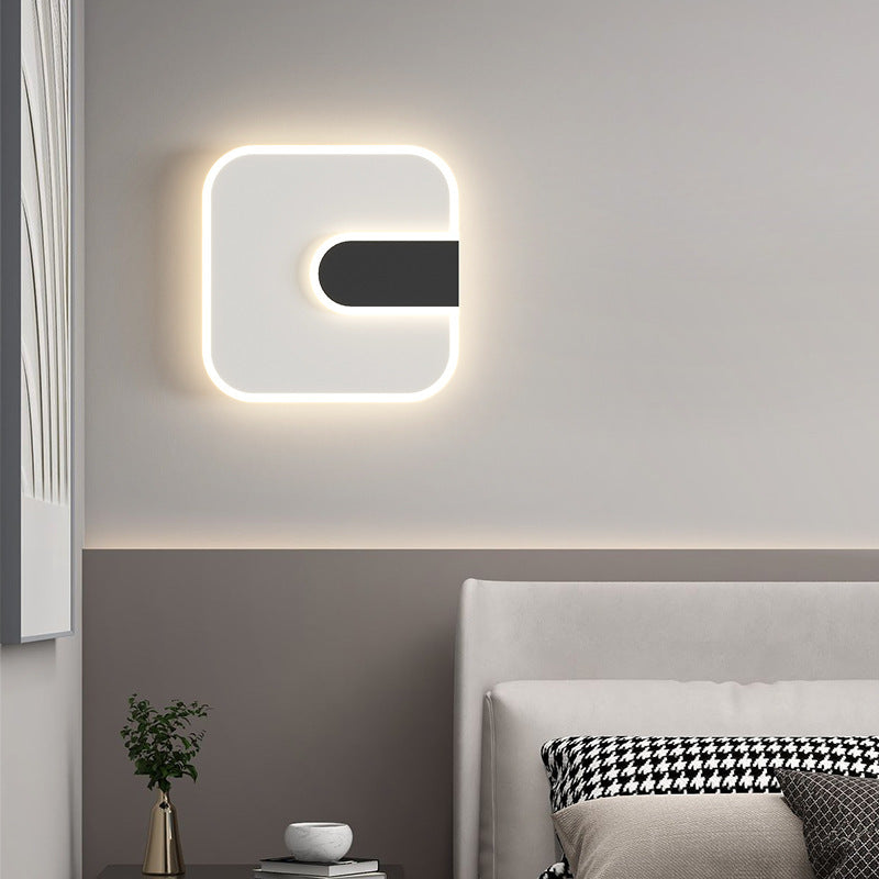 Sleek LED Wall Light Fixture for Modern Interiors