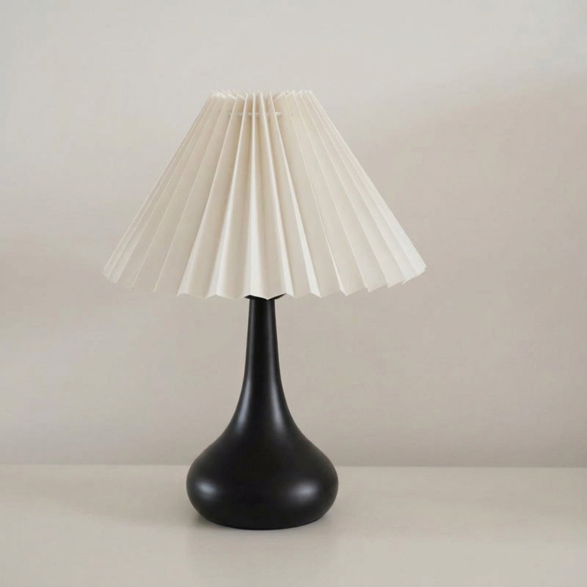 Versatile LED Lamp with Adjustable Tri-Color Lighting