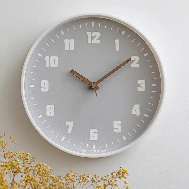 Sleek Silent Wall Clock with Modern Design