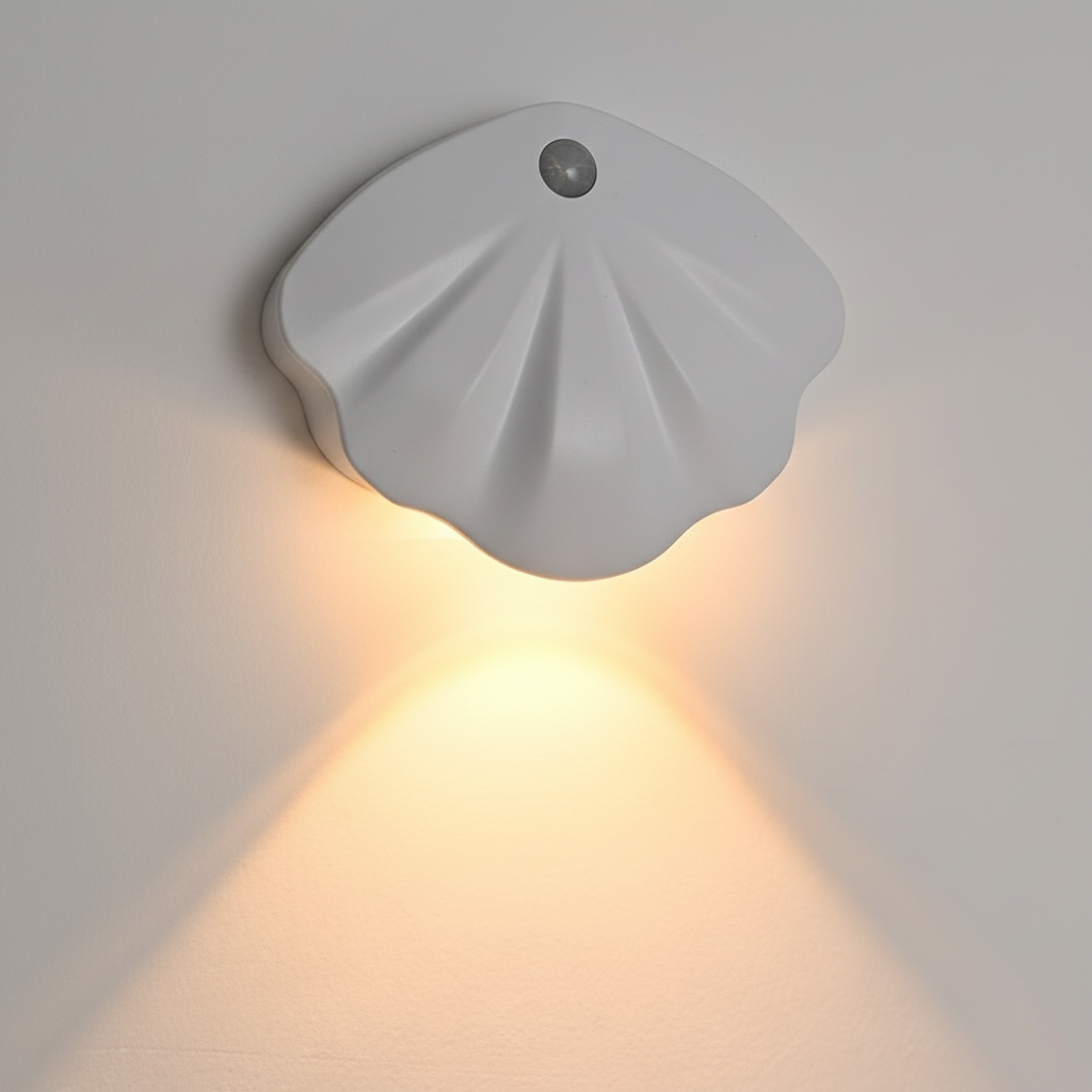 Night Shell - Decorative Wall Lamp in Shell Shape