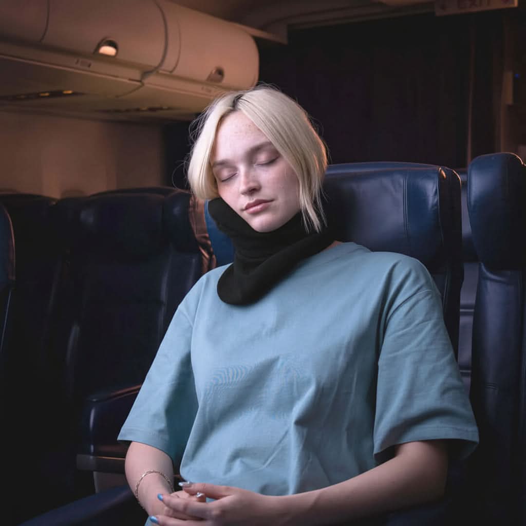 TravelMate – Premium Neck Pillow for Ultimate Comfort