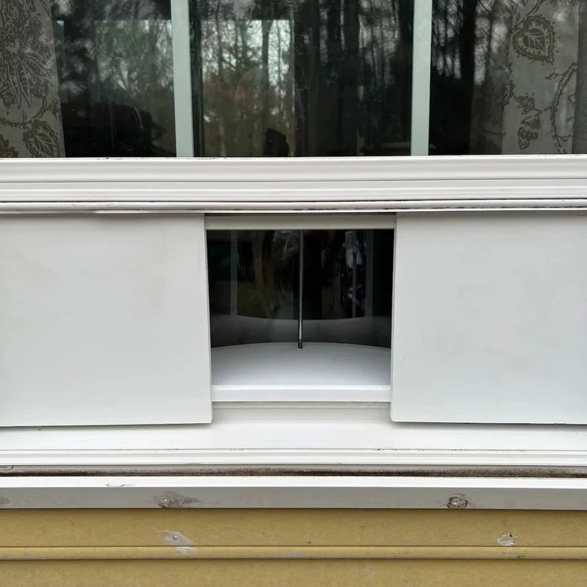 VistaBird | Clear Window Bird Feeder with Simple Suction Cup Setup