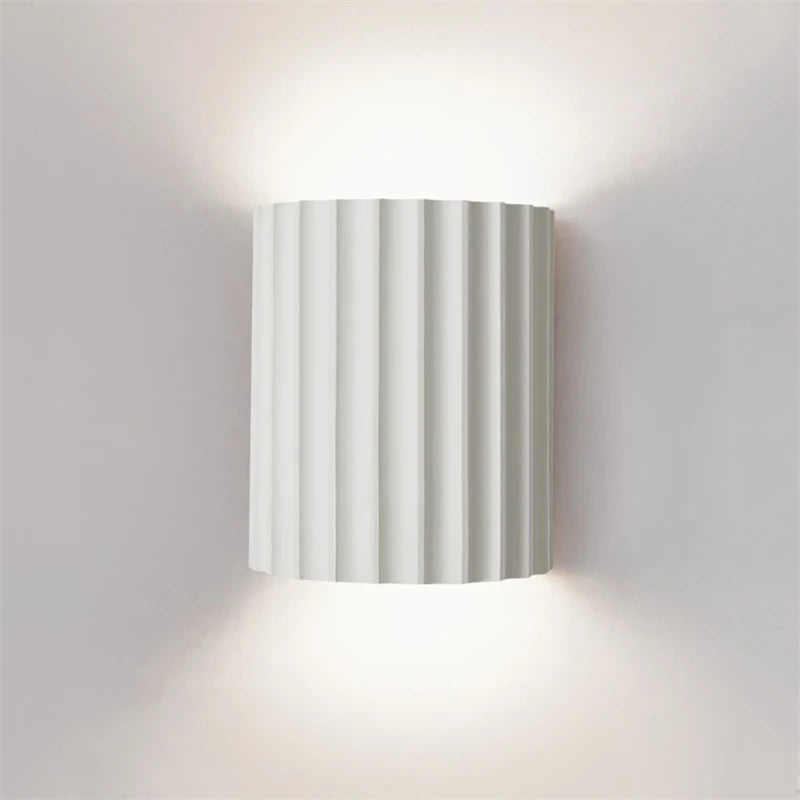 Elegant Ribbed Wall Sconce for Cozy Ambient Illumination