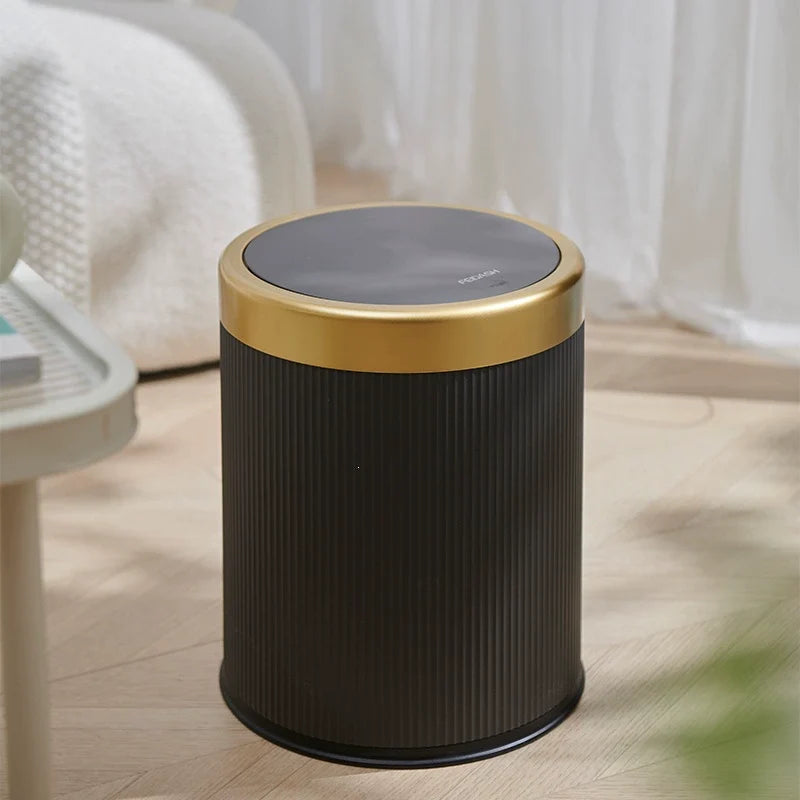 Sleek Oval Trash Bin with Odor-Control Lid and Easy Access