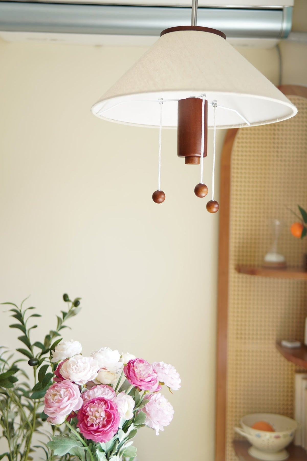 Octopus-Shaped Pendant Light – Sculptural Ceiling Lamp