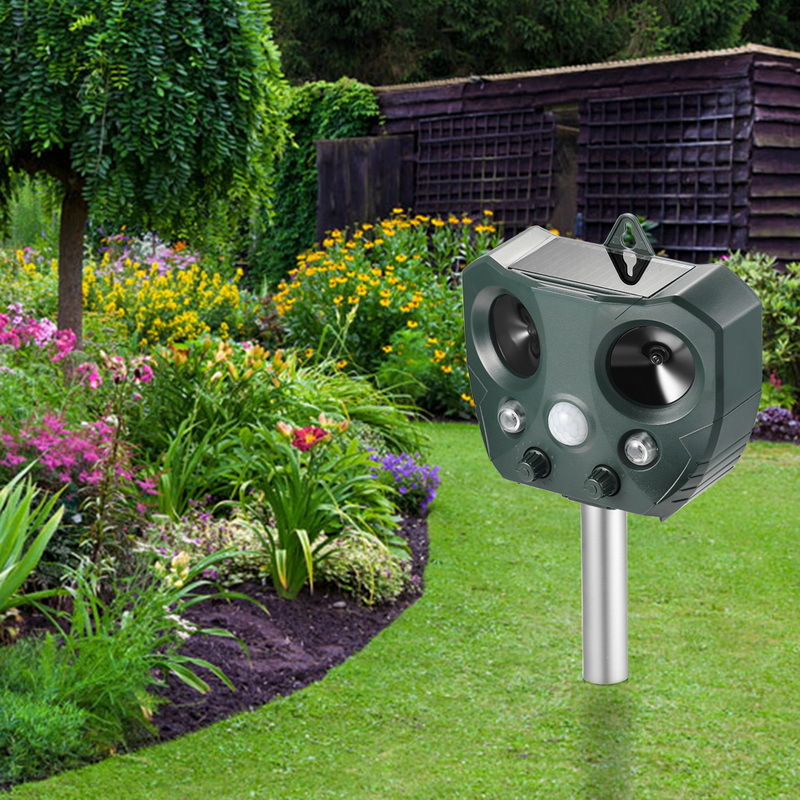 Eco-Friendly Ultrasonic Wildlife Deterrent with Solar Power