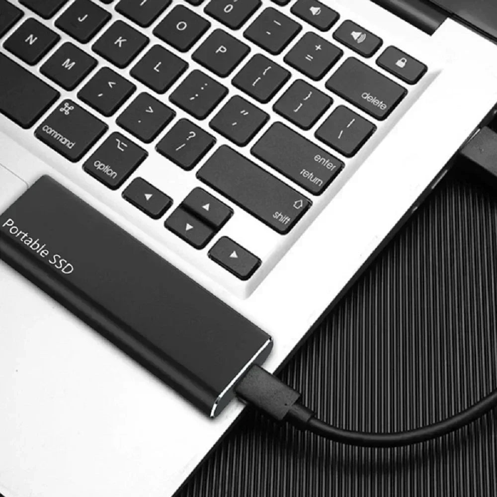 Ultra-Slim Portable SSD: Rapid USB 3.2 Data Storage Solution
