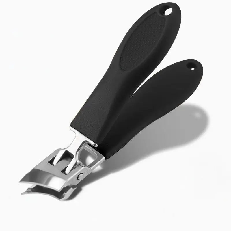 Precision Nail Trimmer with Splash Shield – Comfortable Grip for Thick Nails