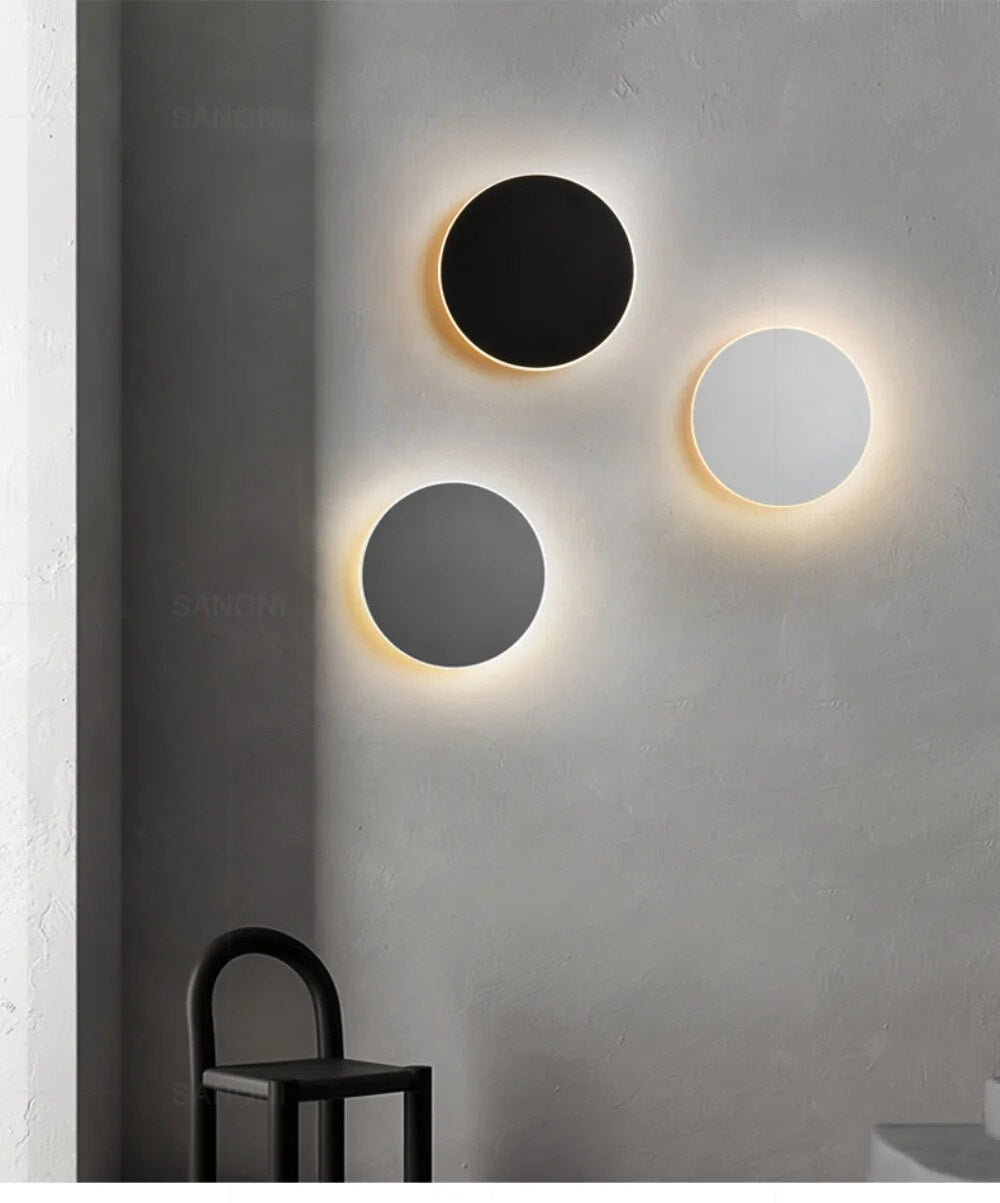 Contemporary LED Wall Light