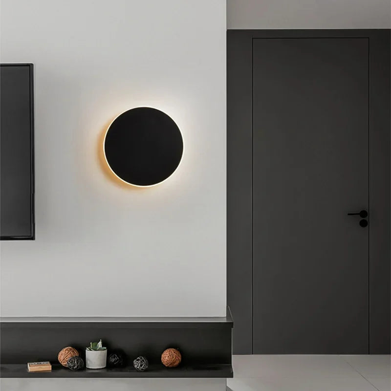 Contemporary LED Wall Light