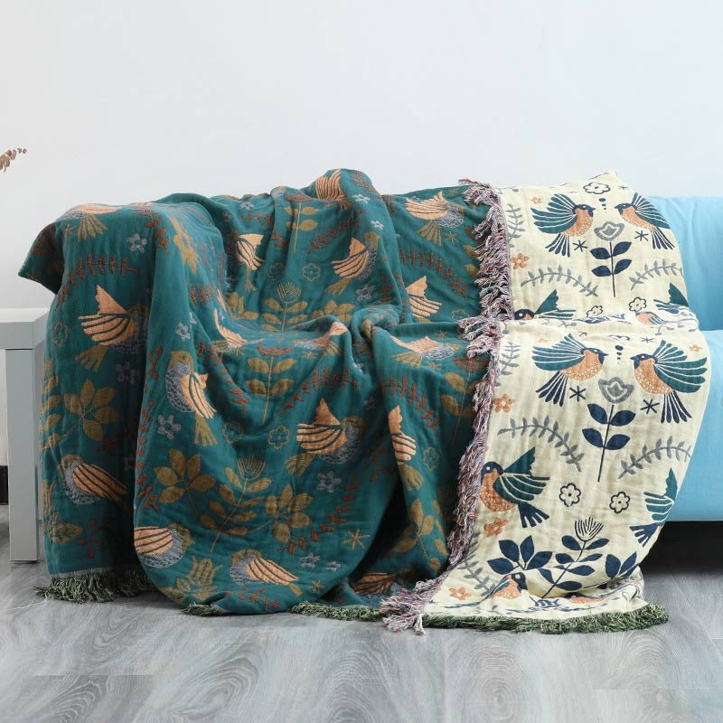 Dual-Sided Avian-Inspired Cozy Blanket for Home