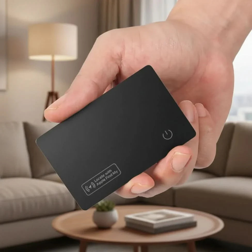 TravelGuard – Compact Rechargeable Tracker for Valuables