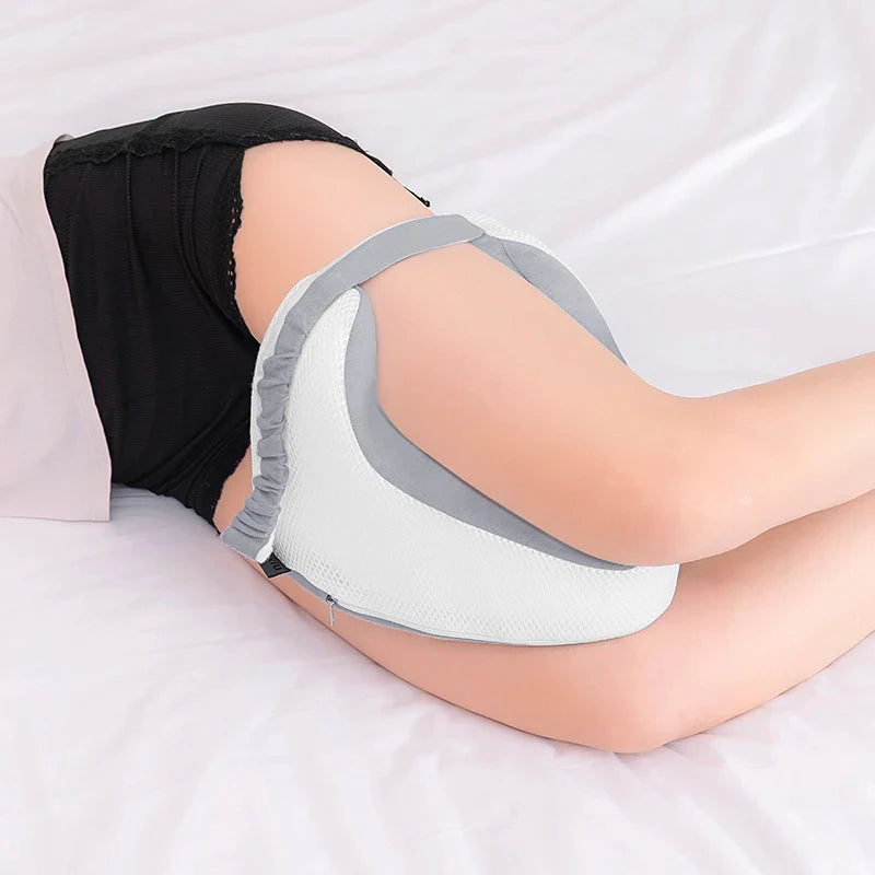 CloudNest Comfort Pillow – Ergonomic Leg Support for Side Sleepers