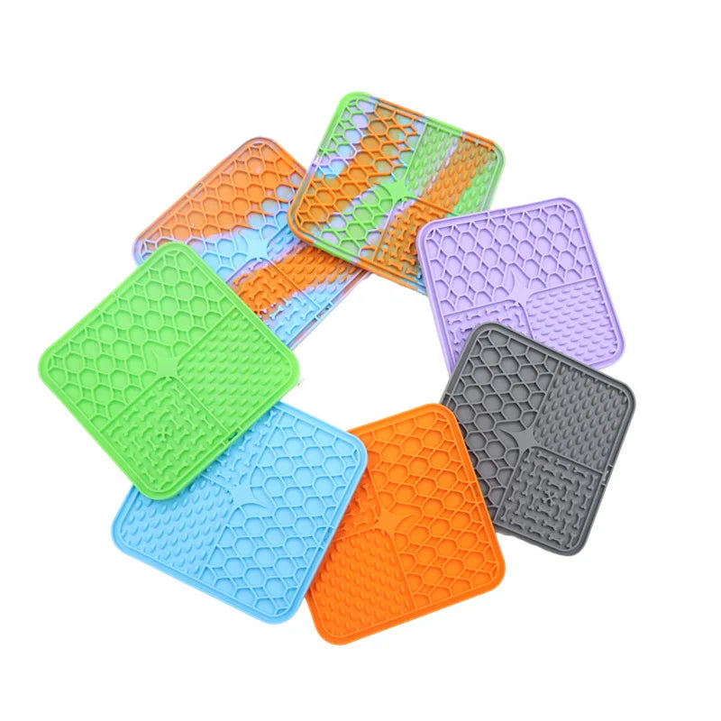 PawSavor Feeding Mat – Interactive Slow Feeder for Dogs
