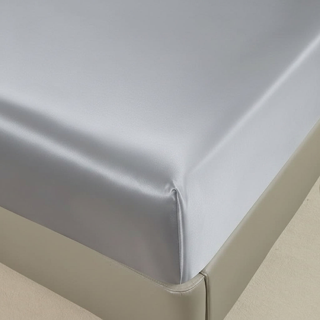 AquaGuard – Premium Waterproof Fitted Mattress Protector