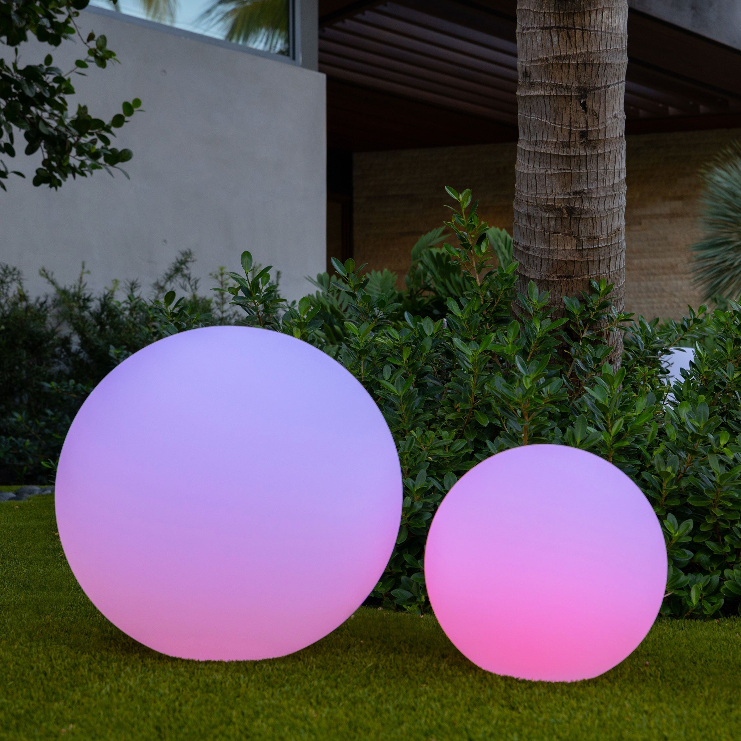 Indoor and Outdoor Wireless Mood Lighting - Sphere Design Lamp