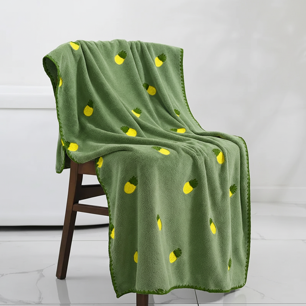 Fruit-Patterned Absorbent Bath Towels