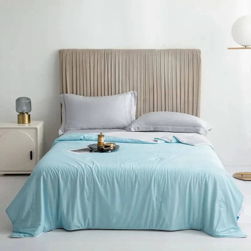 CoolBreeze – Lightweight Summer Blanket for Ultimate Comfort