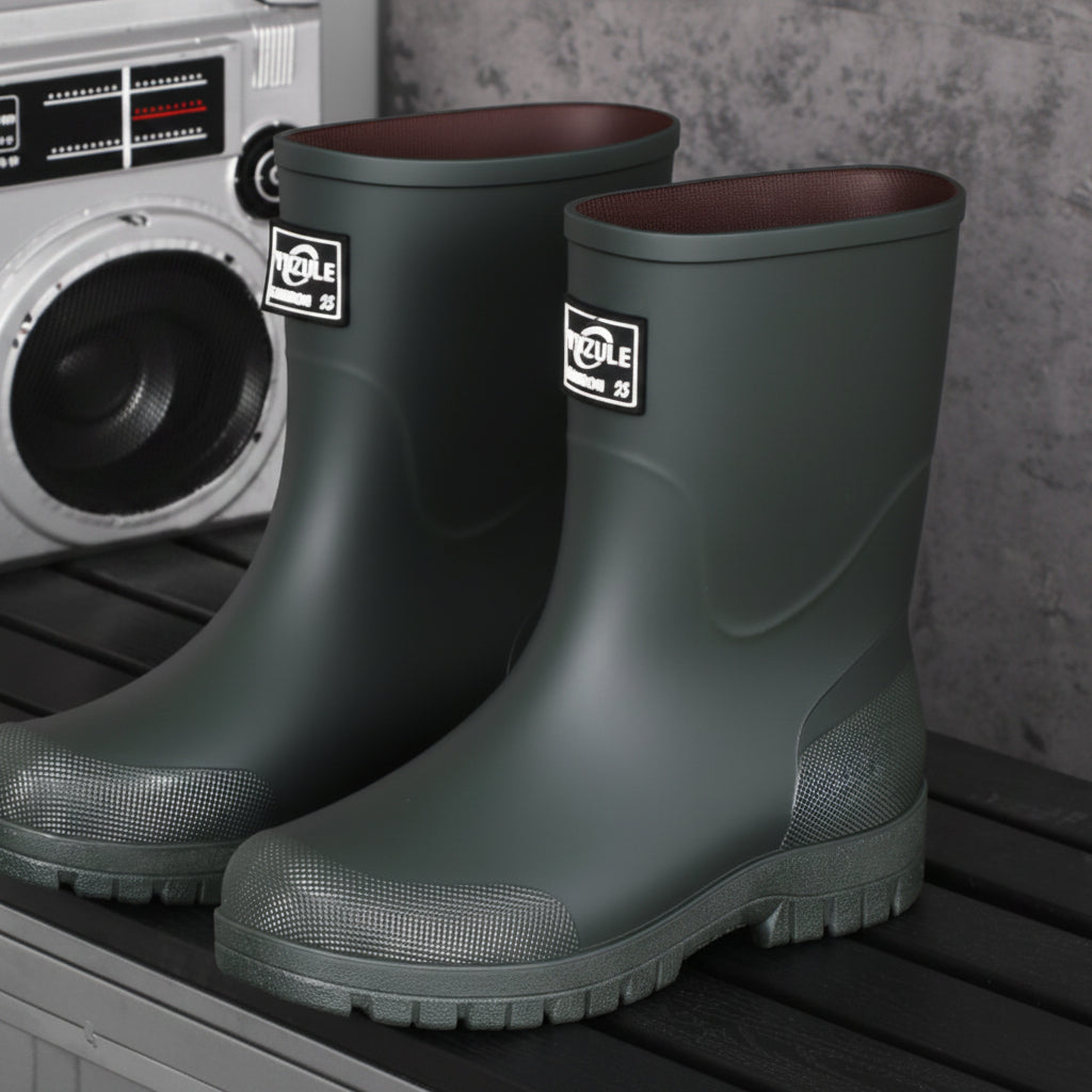 AquaGuard - Sturdy Rain Boots for Ultimate Outdoor Comfort