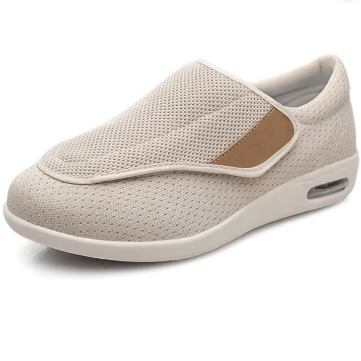 Equilibrium Comfort Footwear for Natural Movement