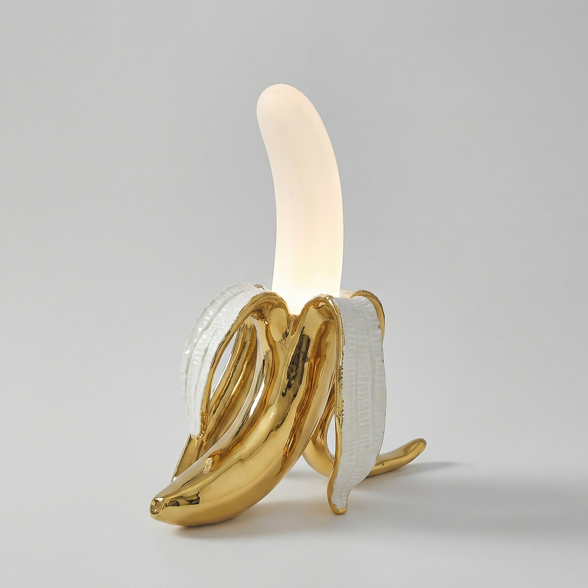 Artistic Table Lamp for Home Décor