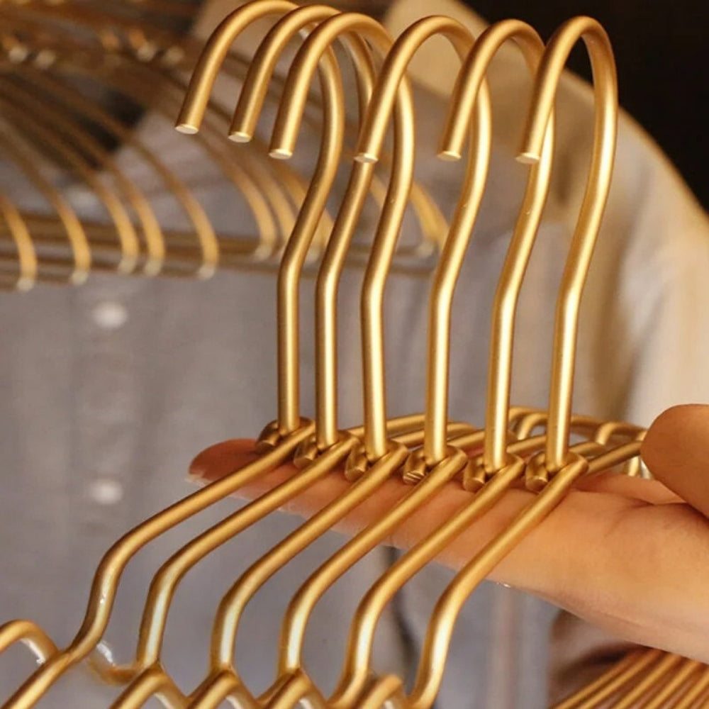 Ultra-Sleek Hanger Set for Effortless Wardrobe Management | 10-Pack