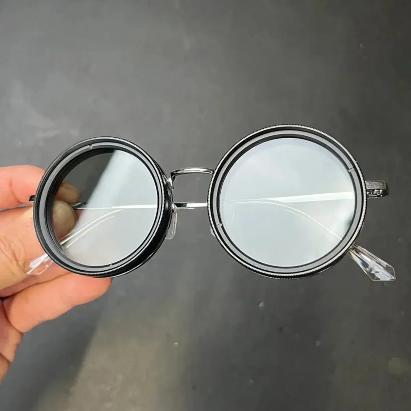 Chic Shades | Fashion-Forward Sunglasses with Maximum UV Protection