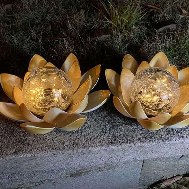LumiPetal - Solar-Operated Lotus Lamp for Enchanting Outdoor Ambiance