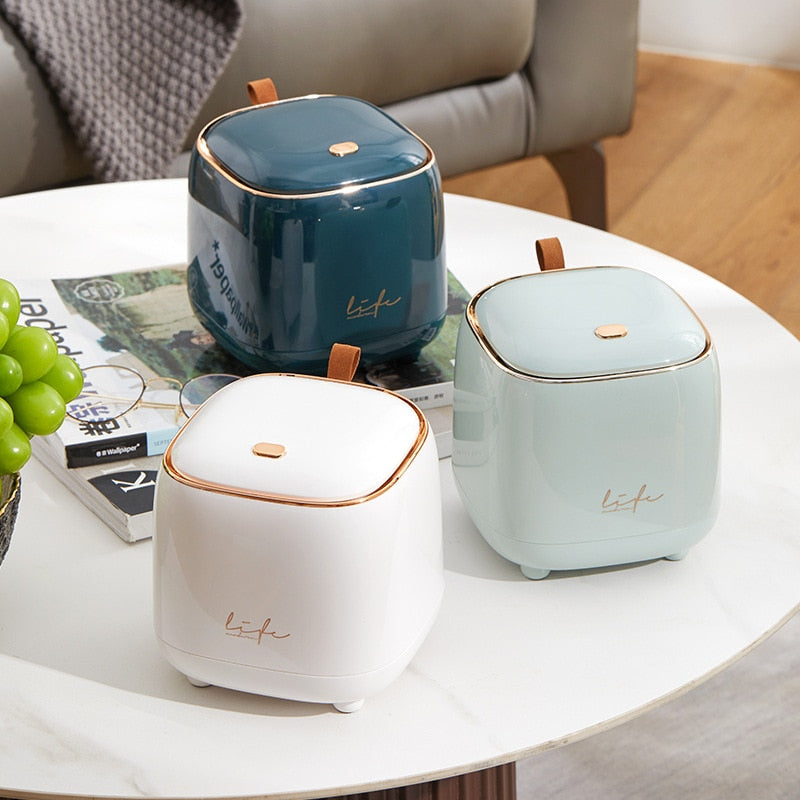 Compact Desktop Trash Can with Lid for Easy Waste Disposal