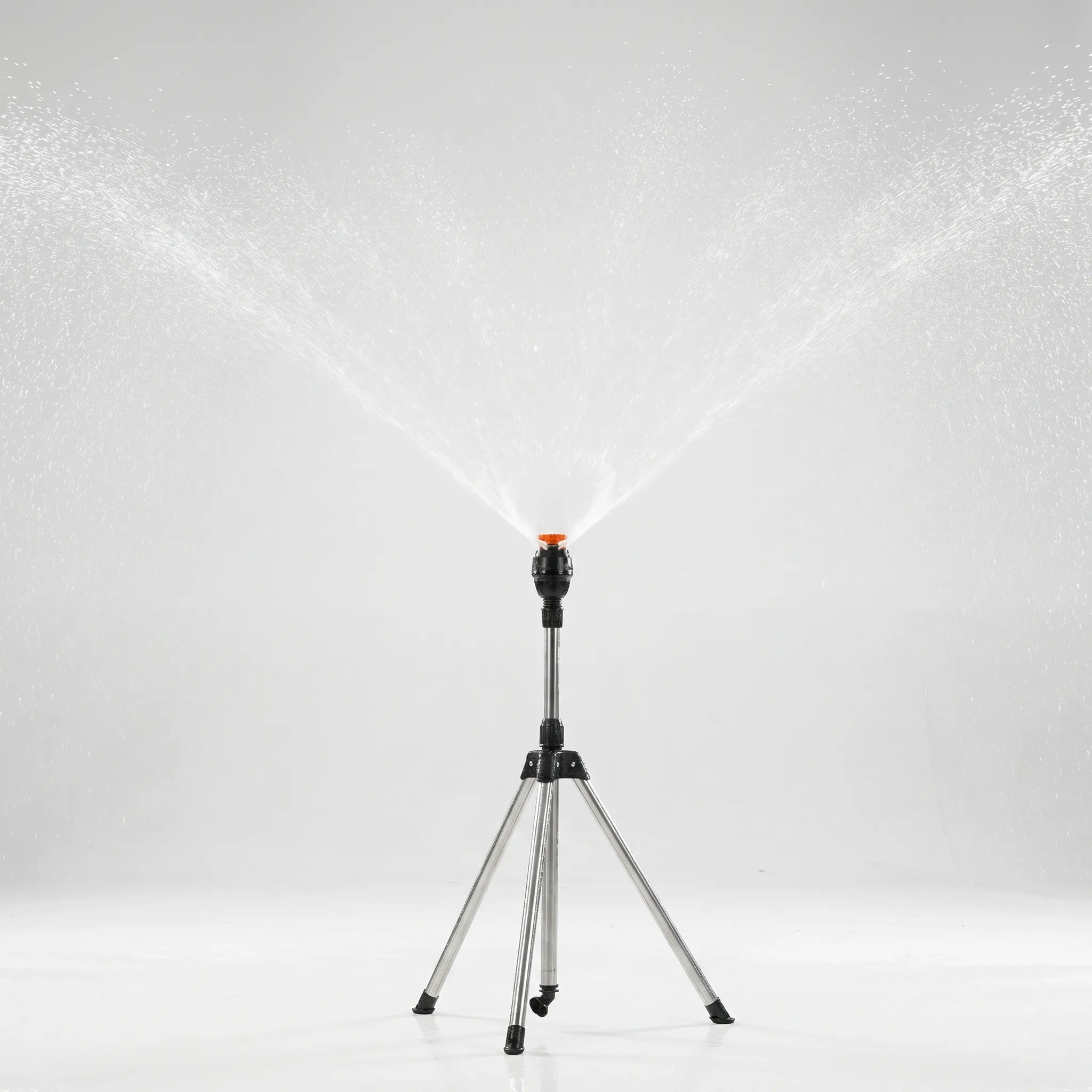 Lawn Sprinkler with Telescopic Tripod Stand