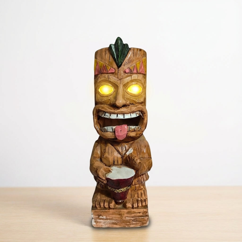 Outdoor Lamp with Tiki Design