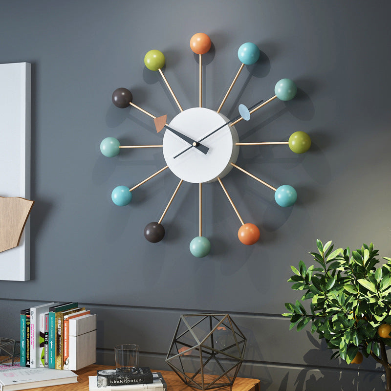 Sophisticated 21-Inch Silent Clock for Home Elegance