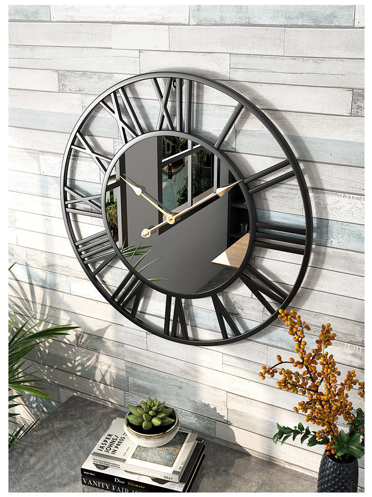 Elegant Reflective Wall Clock | 39cm Timeless Home Accent
