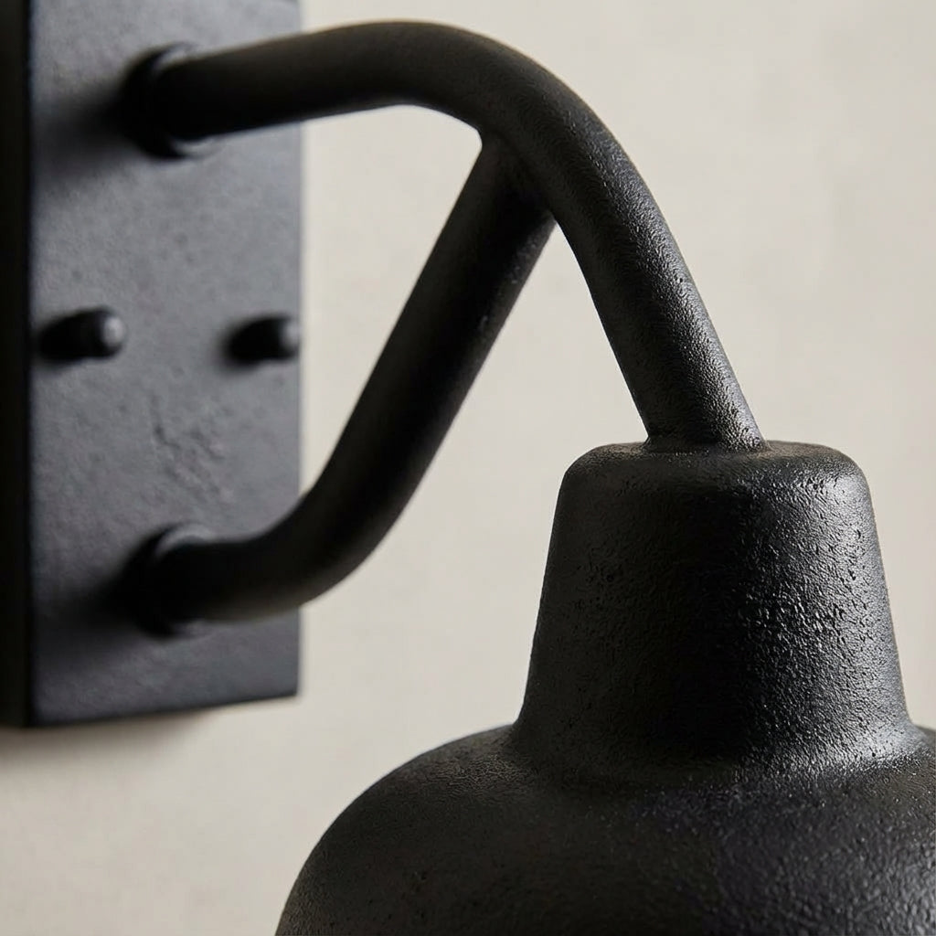 Retro Design Outdoor Light Fixture