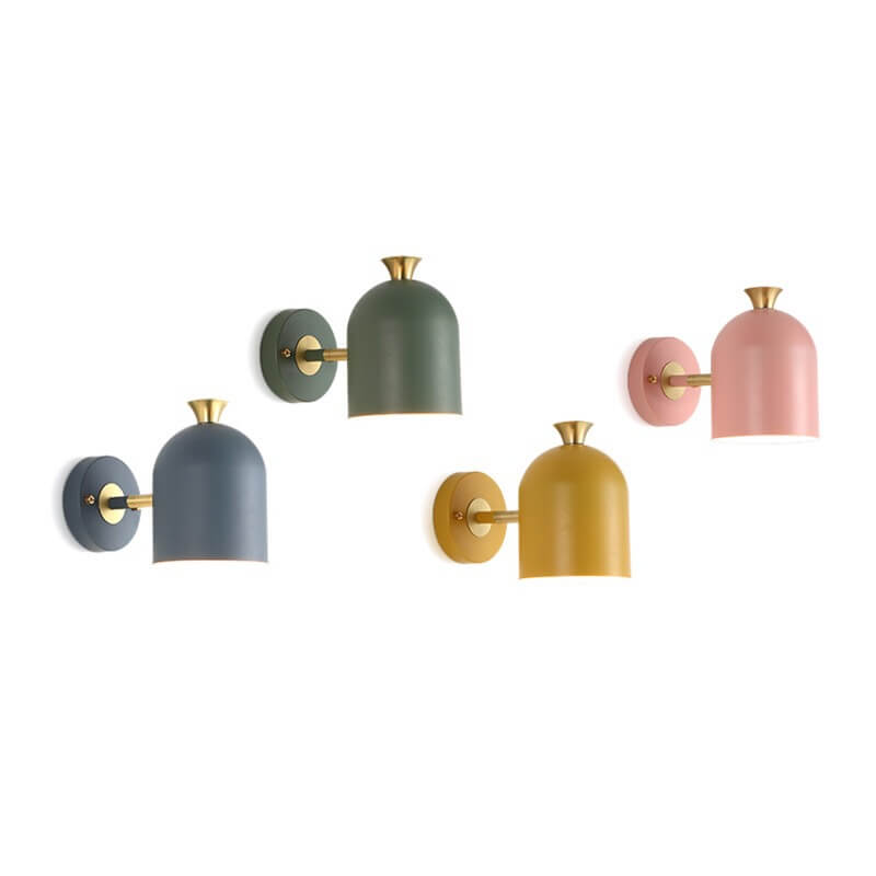 Sleek Single-Light Wall Fixture for Modern Spaces