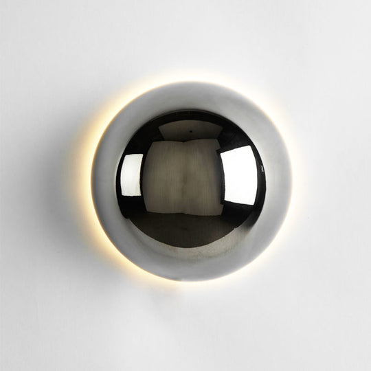 Retro-Style Architectural Wall Light Fixture