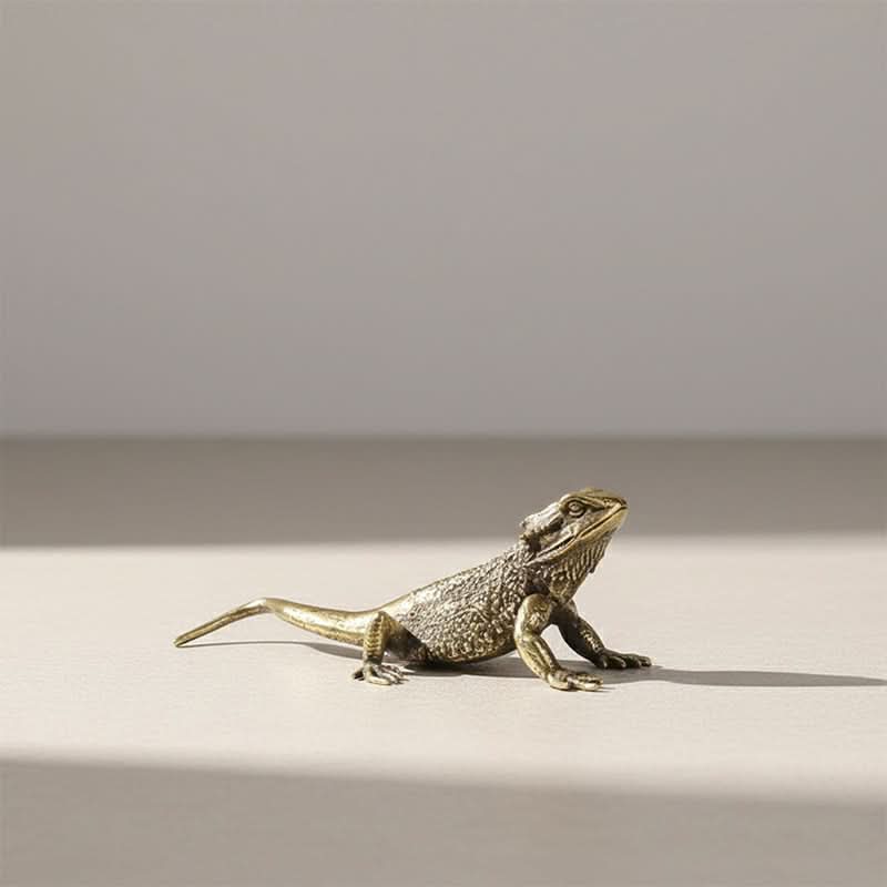 Stylish Brass Lizard Sculpture for Home and Office Decor