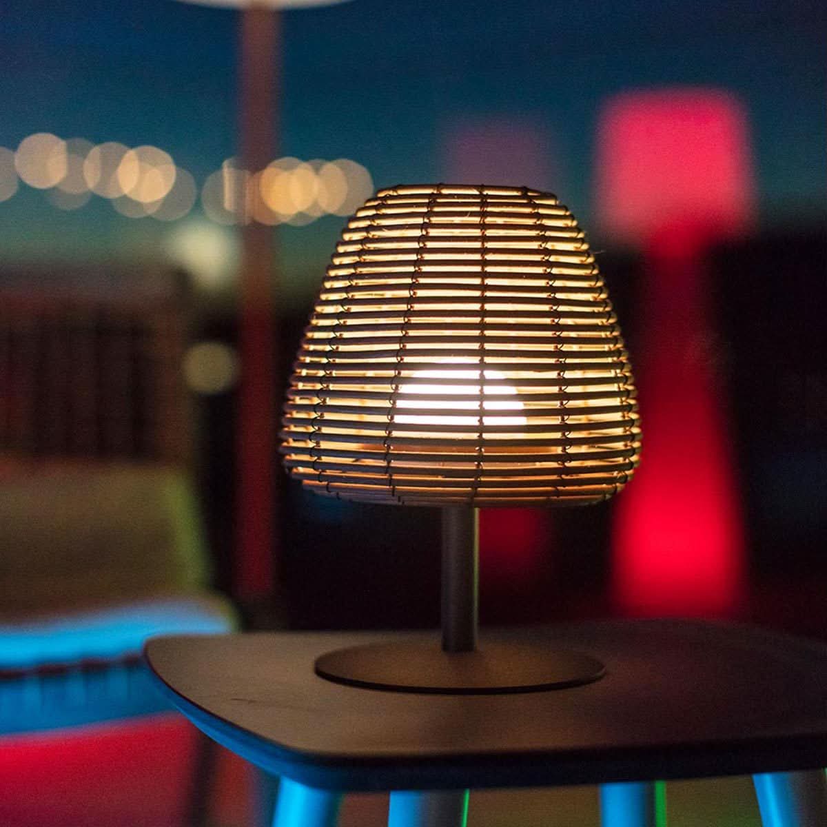 LumiGlow – Versatile LED Table Lamp for Cozy Environments