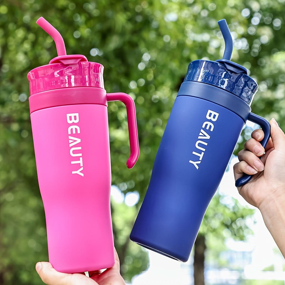 HydroMate – Extra-Large Straw Tumbler for On-the-Go Hydration